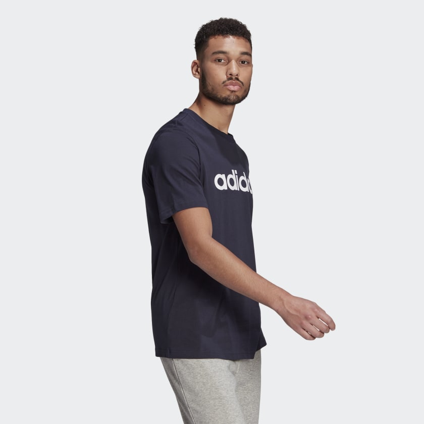 essentials basic tee